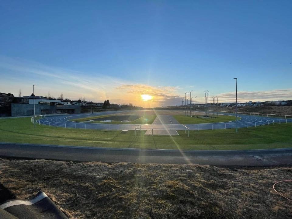 Dögun yfir Breiðholti.